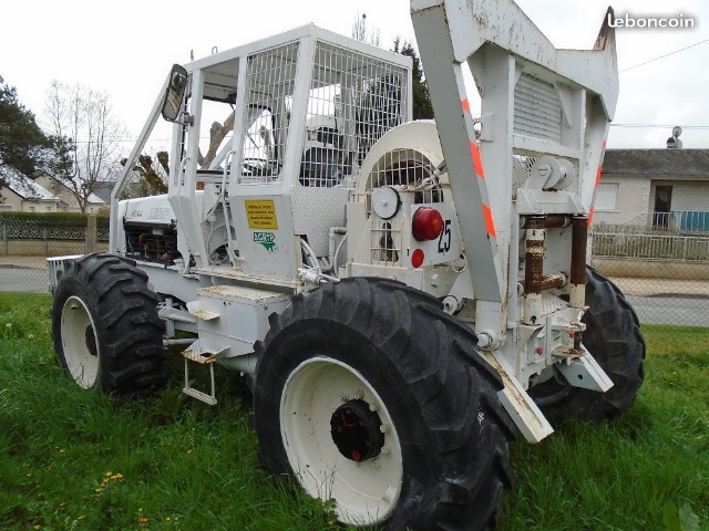 AGRIP les tracteurs forestiers - Page 14 23g1j0