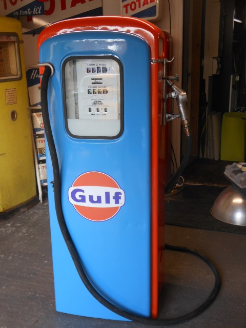 ancienne pompe à essence de 1956 19kdgw