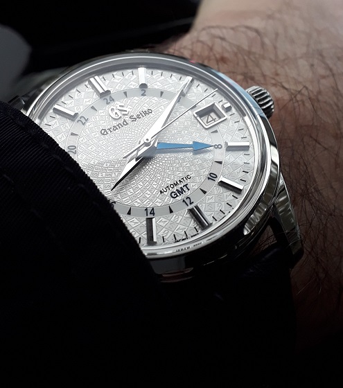 Le club des heureux propriétaires de Grand-Seiko Tome XIII - Page 37 04hruq