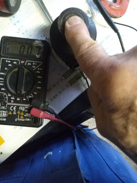 tentative de transformation de pompe de lave-glace 04n3v0