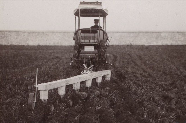 A. de SOUZA : presqu'une automobile en 1900 312s24